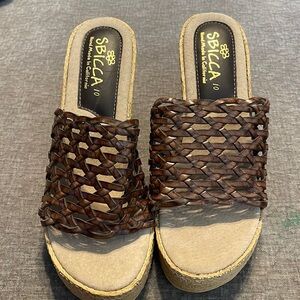Sbicca size 10 brown wedge, NWOT